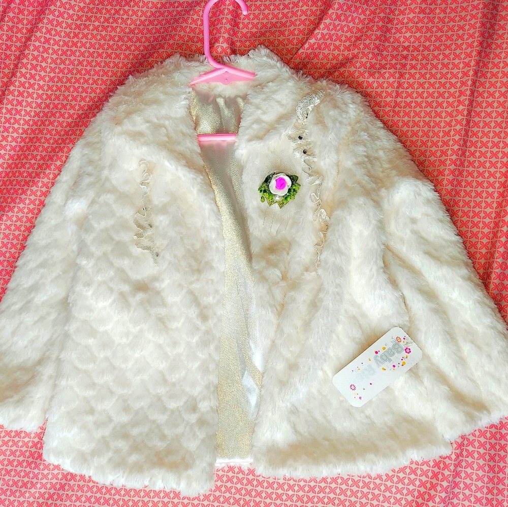 Kids faux fur white coat